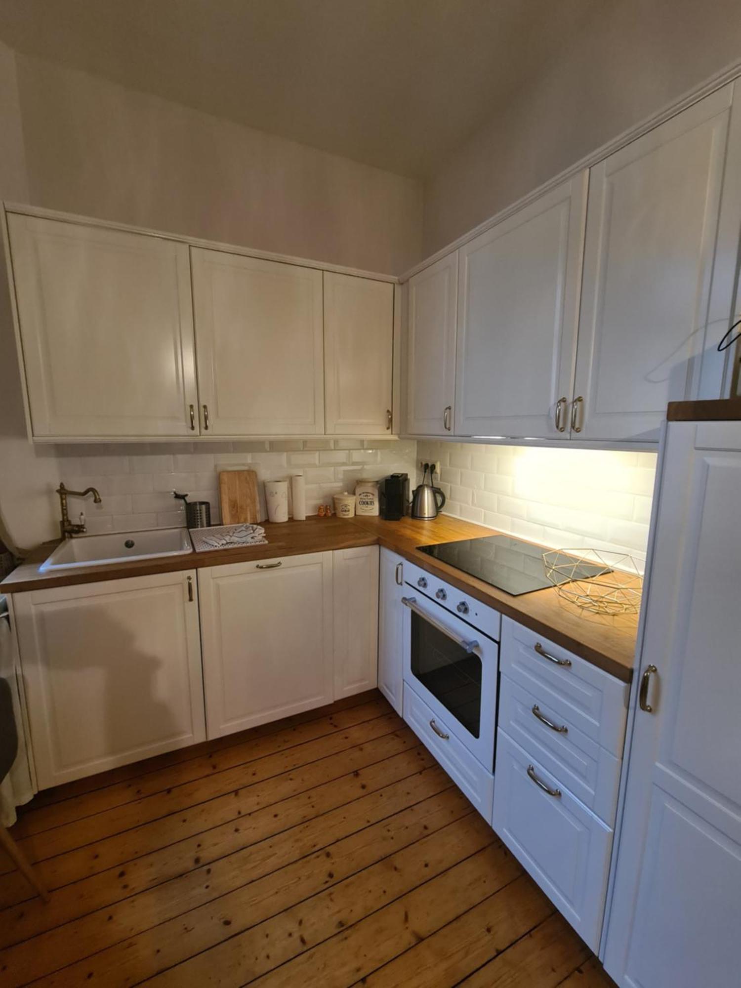 Home Away From Home Stylish Central Netflix Kitchen ヴィースバーデン エクステリア 写真