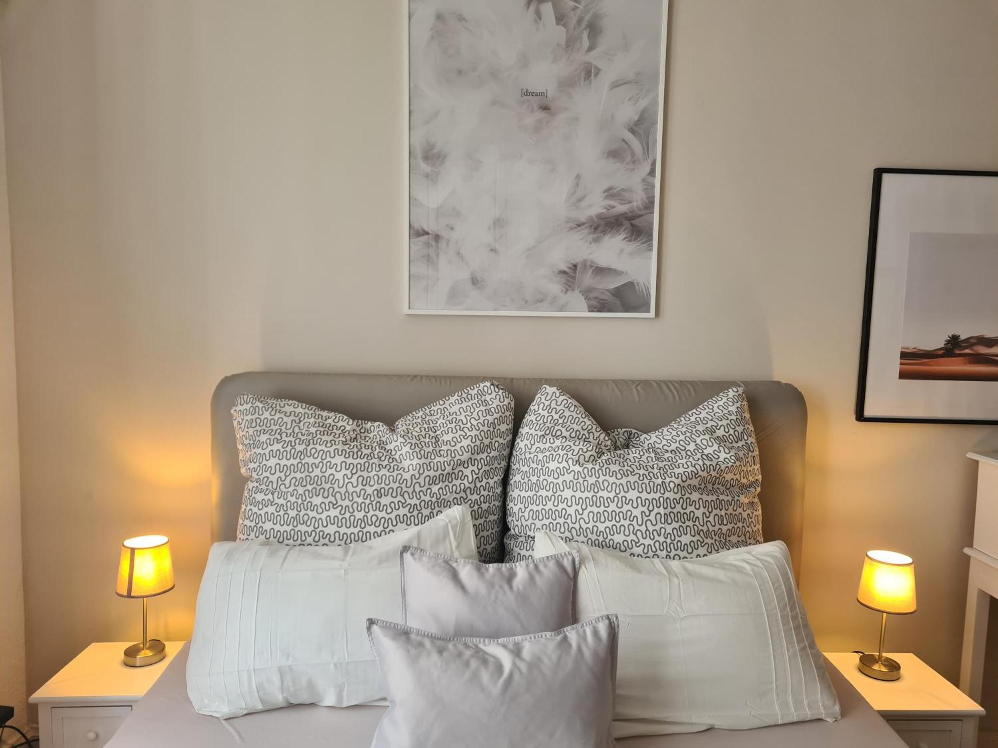 Home Away From Home Stylish Central Netflix Kitchen ヴィースバーデン エクステリア 写真